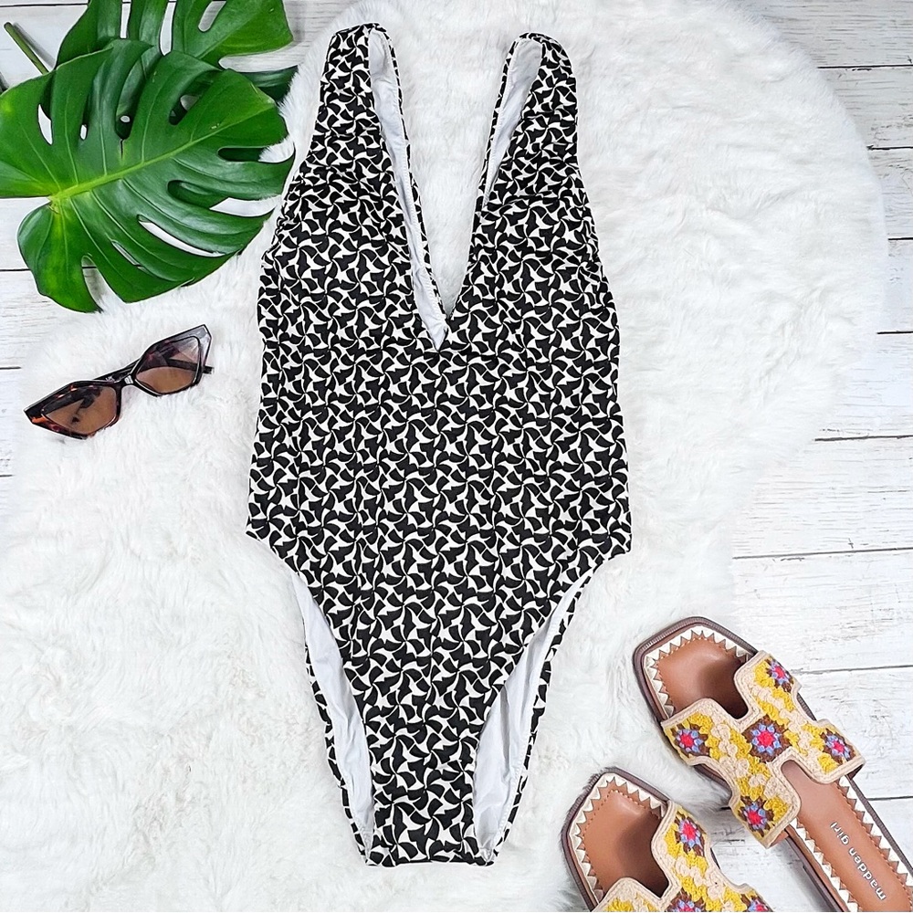 NEW Sz Medium La Perla Black White Printed Summer Winds Plunge One Piece Bikini - Picture 2 of 9